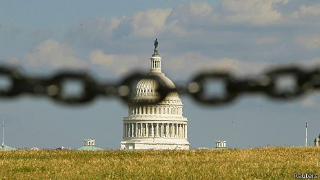 Cierra parcialmente el gobierno de EE.UU.: ¿Quién pierde más?