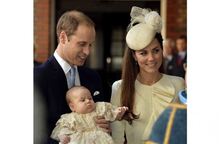 Un bautizo íntimo para el príncipe Jorge, futuro rey de Inglaterra