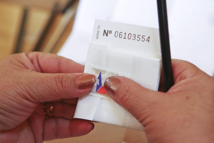 Realizarán votación presidencial electrónica simbólica para chilenos que viven en el extranjero