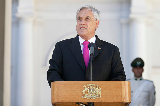Piñera advierte que nueva ley que iguala asignaciones de funcionarios municipales afectará recursos del próximo gobierno
