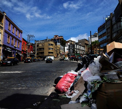 Escala conflicto de la basura en Valparaíso: Recolectores anuncian fin de los turnos éticos