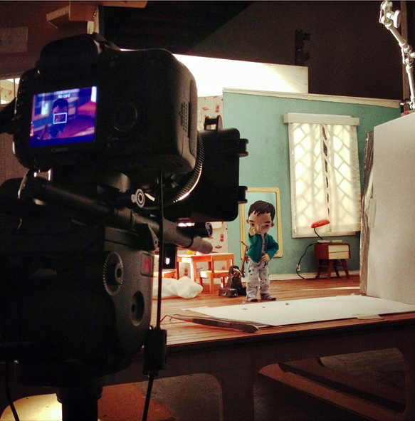 CAMARA Y MUÑECO