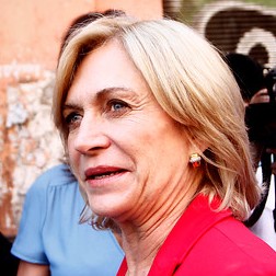 Evelyn Matthei: «El señor Elizalde me tiene hasta la corona»