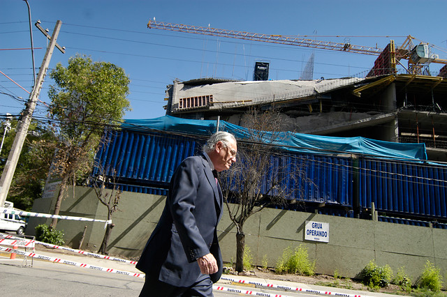 Cámara de la Construcción tras derrumbe de edificio en Vitacura: «Es un hecho tan excepcional como preocupante»