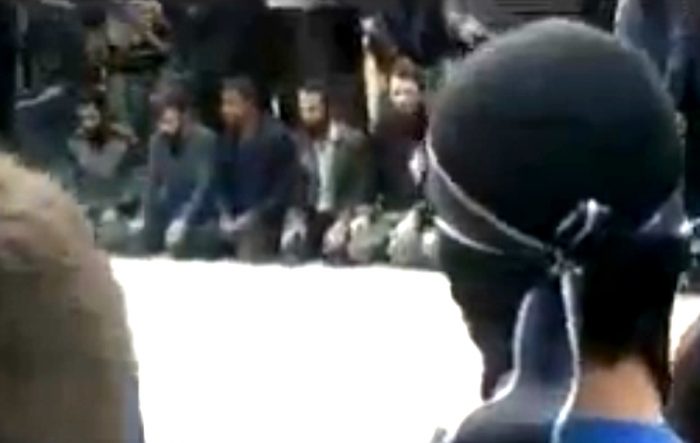 Siete rebeldes ejecutados en público en Siria por grupo vinculado a Al Qaeda