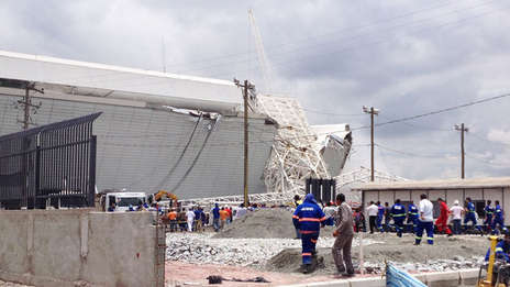Tres personas mueren tras derrumbe en estadio inaugural del Mundial de Brasil 2014