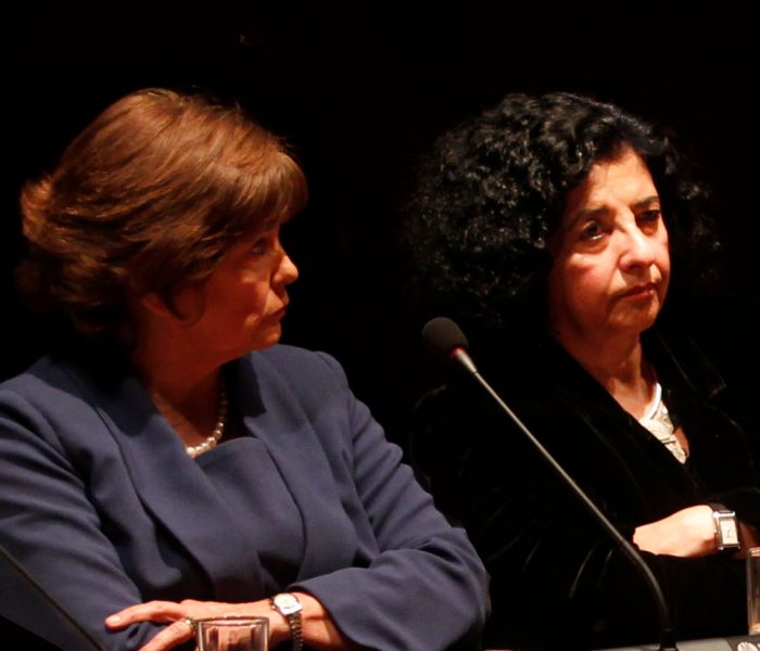 Faride Zerán y María Olivia Mönckeberg proclaman a Bachelet y generan debate en Twitter