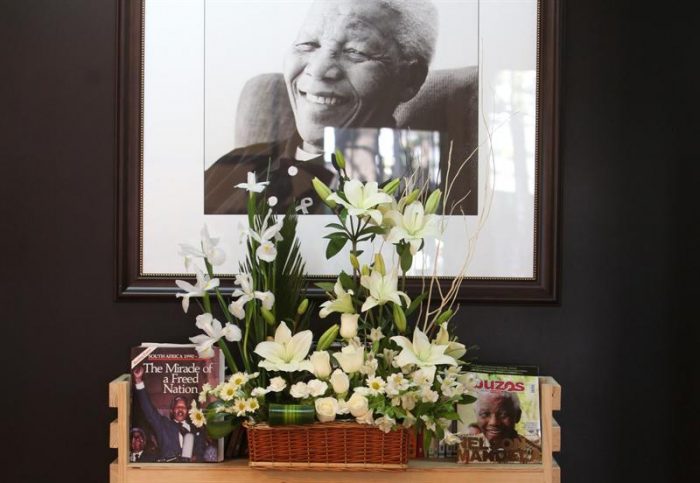 El féretro con los restos de Mandela recorrerá las calles de Pretoria