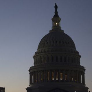 Cámara de Representantes de EEUU aprueba proyecto presupuestario de dos años