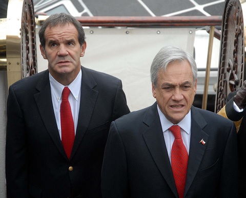 Allamand saca el cuchillo: «El principal responsable de la derrota es Piñera»