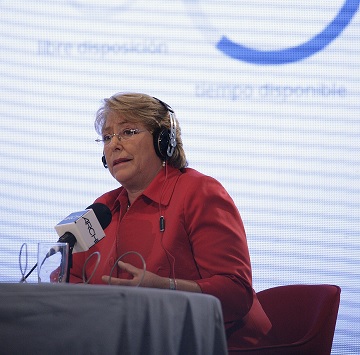 Bachelet envía carta a viuda de Nelson Mandela