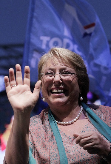 Las Farc felicitan a Bachelet por su triunfo en las elecciones presidenciales