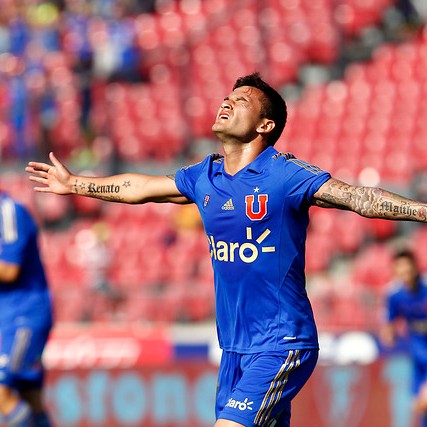La ‘U’ despidió a Aránguiz goleando a Iquique y asegurando la Copa Libertadores