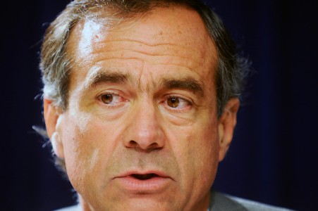 Ignacio Walker: «Una cosa es ser oposición y otra es formar un gobierno con un partido de referente castrista»