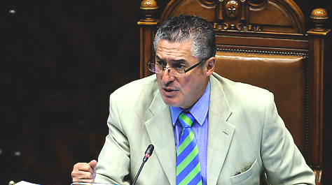 Presidente del Senado acusa a Piñera de «vetar» al ministro Carlos Cerda para llenar vacante en la Suprema