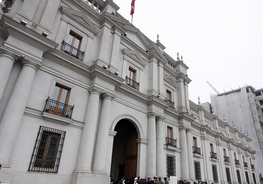 Director de ICSO afirma que gobierno de Piñera “cumplió relativamente bien con su programa”