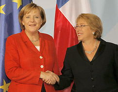Merkel felicita a Bachelet y destaca las buenas relaciones germano-chilenas