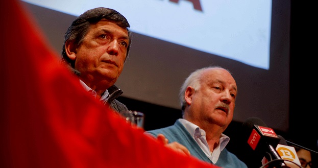 PC inicia Comité Central donde decidirá eventual ingreso a gobierno de Bachelet