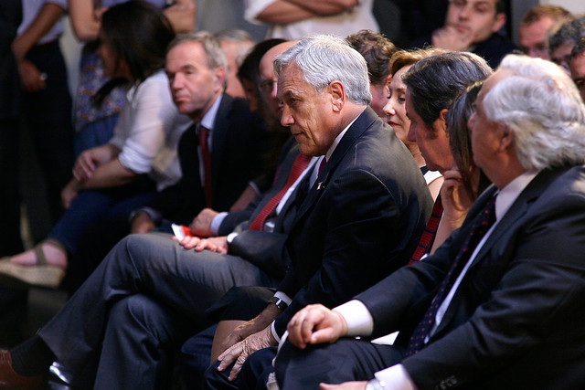Piñera al pizarrón: ha cumplido sólo dos de sus treinta compromisos de campaña con la Iglesia Evangélica