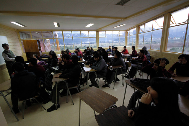 Educación 2020 advierte que resultado de la prueba PISA demuestra que Chile está estancado y que no se ha avanzado en calidad