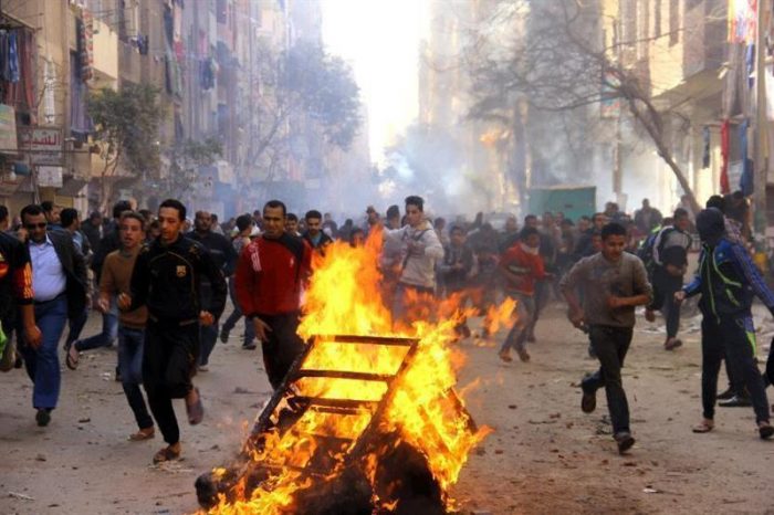 Al menos cuatro muertos en choques en el aniversario de la revolución egipcia