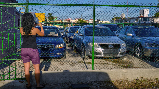 El exorbitante precio de los autos en Cuba: hasta US$262.000 por un Peugeot