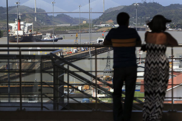 Canal de Panamá y consorcio aportarán fondos extra para evitar paralización