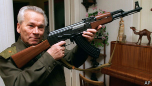 El remordimiento de Kalashnikov por las muertes causadas por su AK-47