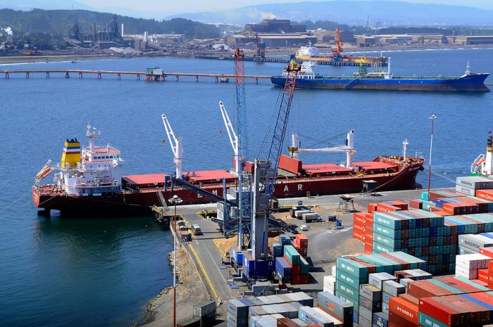 BBVA advierte que la economía podría haber dejado de crecer en enero por paro portuario