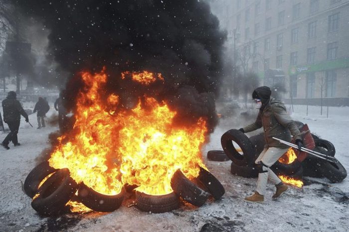 La UE estudia tomar medidas frente a Ucrania tras la muerte de manifestantes