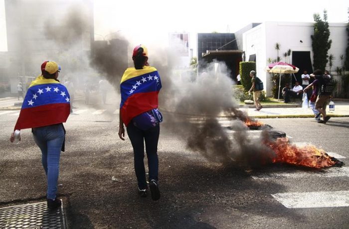 Gobierno expresa «solidaridad» con familias de víctimas en Venezuela durante protestas contra Maduro