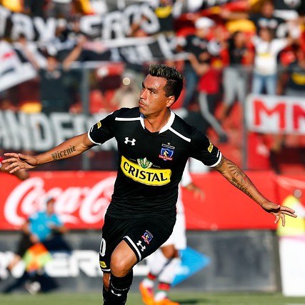 Colo Colo vence aPalestino y sigue firme en su intención de alcanzar su trigésima estrella