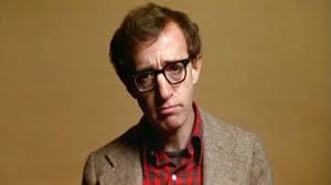 Hija adoptiva de Woody Allen lo acusa de abusos sexuales