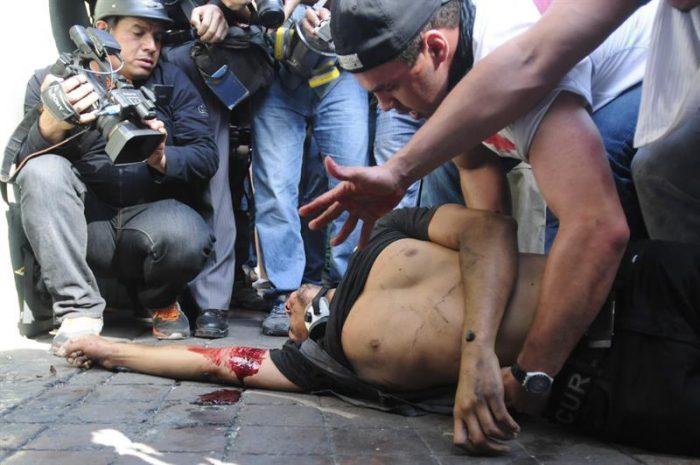 Aumentan a ocho los muertos y a 137 los heridos durante protestas en Venezuela