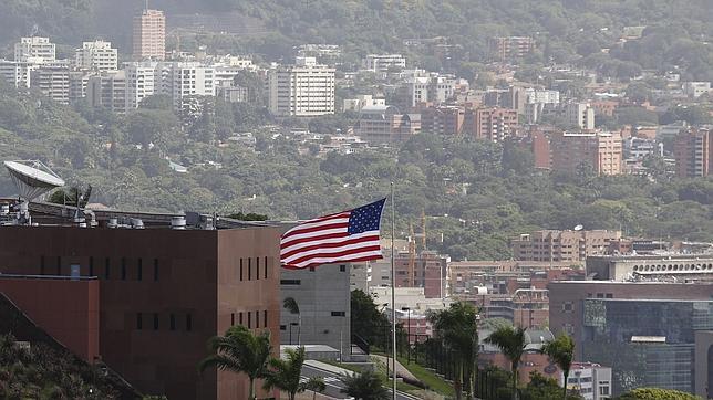 EE.UU. estudia qué acciones tomar ante expulsión de funcionarios de Venezuela
