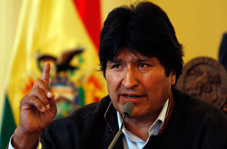 Evo Morales es invitado a investidura de Bachelet y evalúa su posible asistencia