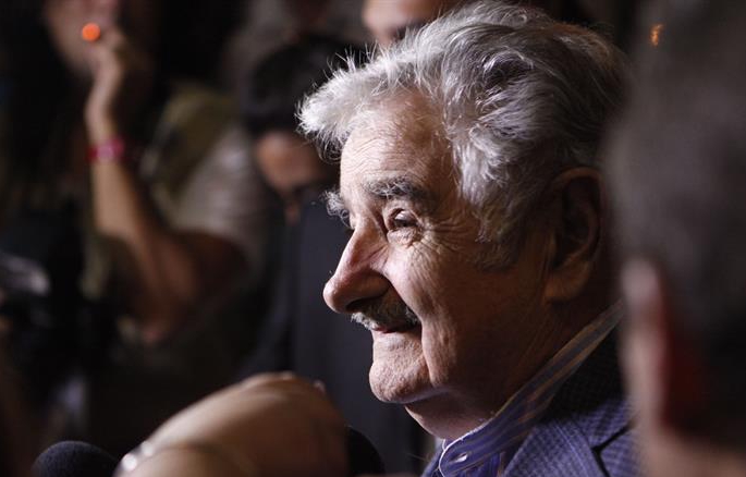 Mujica dispuesto a mediar en Venezuela si las dos partes se lo piden
