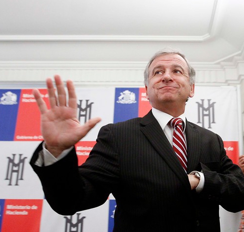 Gobierno deja tarea al irse: propone nueva forma de fijar salario mínimo