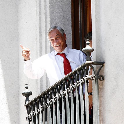 Adimark: Piñera sigue al alza por 5 meses consecutivos y llega a 49% de aprobación