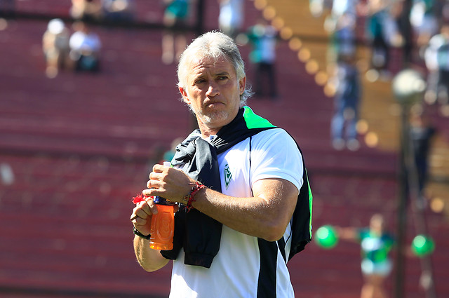 Ivo Basay dejó de ser el entrenador de Santiago Wanderers