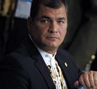 Rafael Correa abre puerta a otra reelección