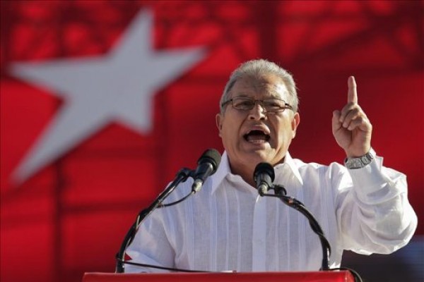 Sánchez Cerén se declara ganador de elecciones en El Salvador