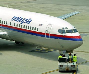 Buscan avión de Malaysia Airlines que cayó en el mar al sur de Vietnam