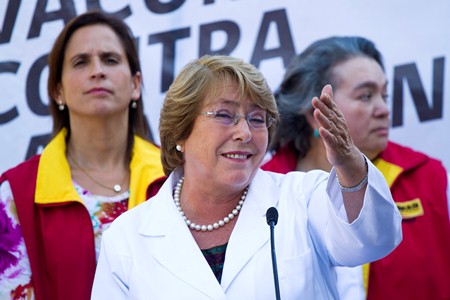 Abogado de caso Tsunami pedirá que fiscal rinda cuenta sobre querella contra Presidenta Bachelet