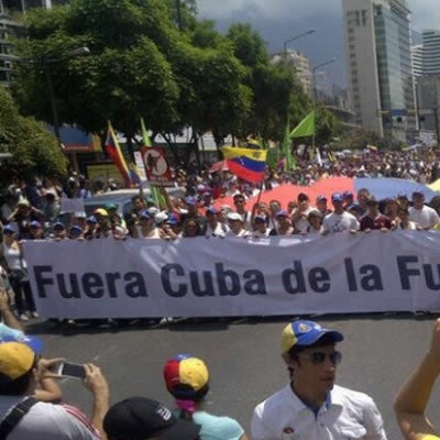 Cuba, protagonista en marchas opositoras y oficialistas en Venezuela