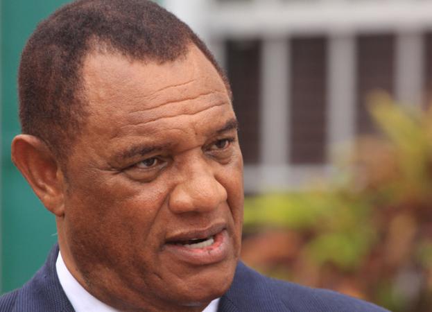 Primer ministro de Bahamas defiende los paraísos fiscales en el Caribe
