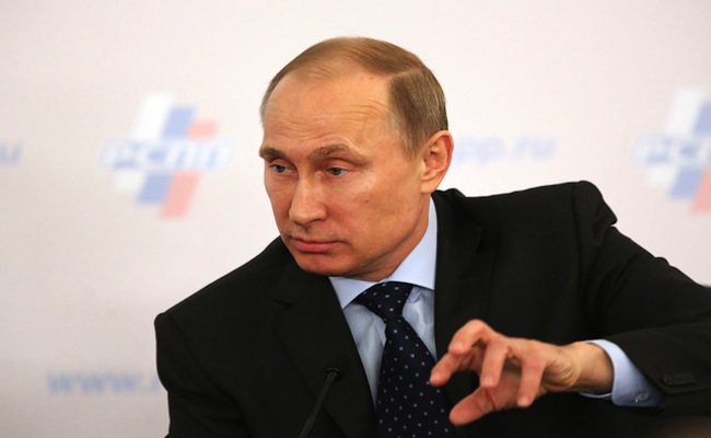 Mercado castiga deuda de Putin tras anexión de Crimea y bonos ya se transan a nivel basura