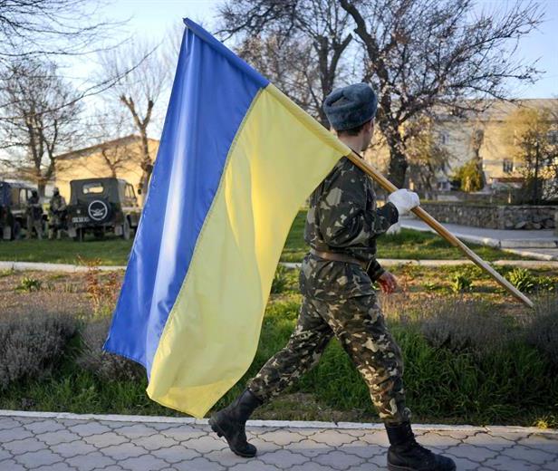 Drama y dolor en Ucrania al perder una base aérea en Crimea