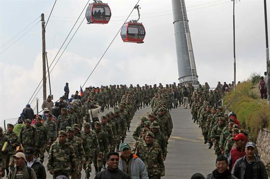 Más de 700 uniformados bolivianos son destituidos por «sedición» y «motín»