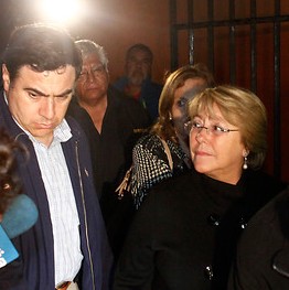 Bachelet elogia reacción ciudadana y dice que ella fue evacuada «como todos»